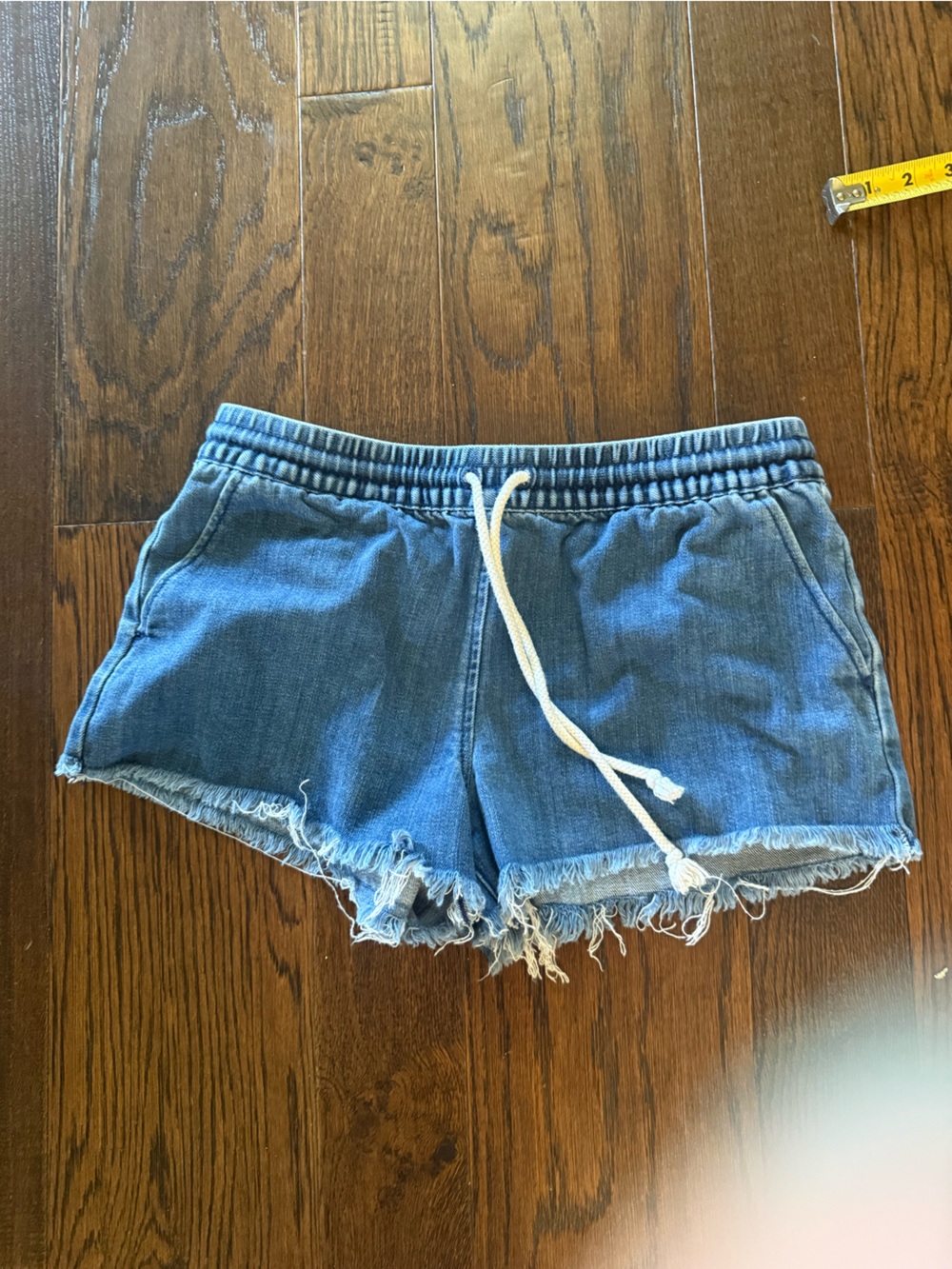 Aerie Denim Drawstring Women’s Shorts - Blue size Small frayed edges